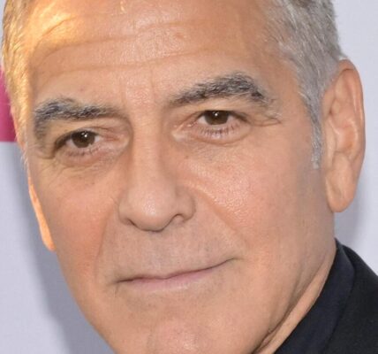 George Clooney Roasts His Hair Color, Even His Kids Can’t Stop Laughing