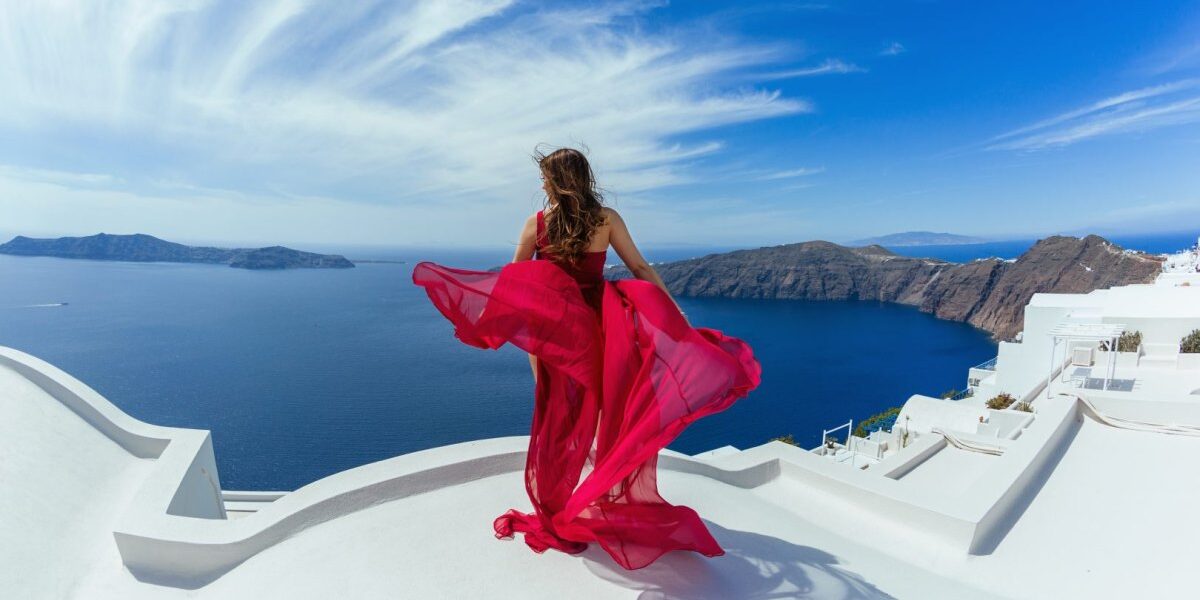 17 Resort-Style Pieces That Look Out of a Rich Mom's Closet