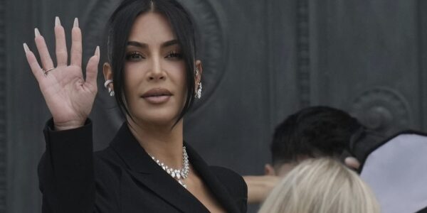 Paris Trial Update: Kim Kardashian Testifies About Fearing Death & Rape During 2016 Hotel Robbery (DETAILS)