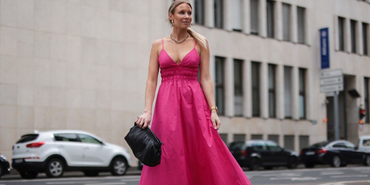 17 Surprisingly Slimming Structured Waist Dresses