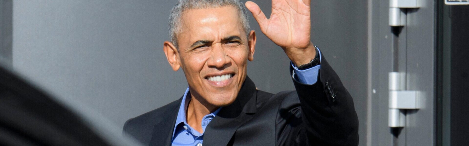 Barack Obama Fuels Split Rumors After Leaving Club Without Michelle