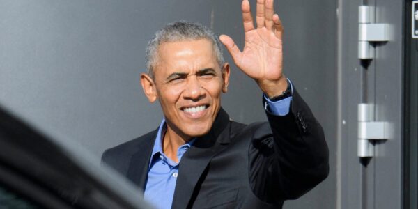 Barack Obama Fuels Split Rumors After Leaving Club Without Michelle