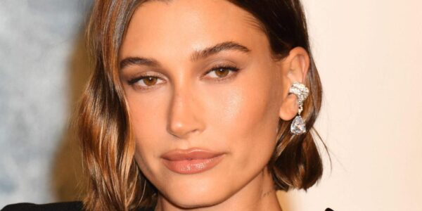 Hailey Bieber's Chest Pops Out As She Suffered Met Gala Wardrobe Mishap
