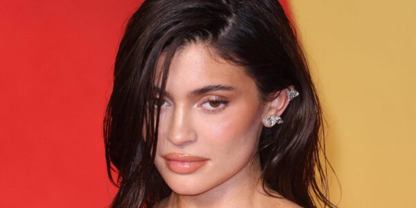 Kylie Jenner Channels Pamela Anderson With Blonde Makeover