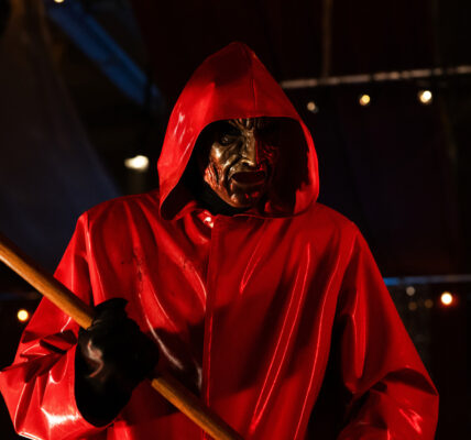 Fear Street: Prom Queen Review: A Bloody Disappointment
