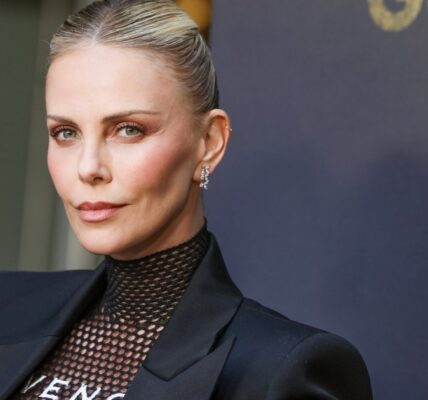 This $66 Bag Looks Like Charlize Theron's Bottega Tote