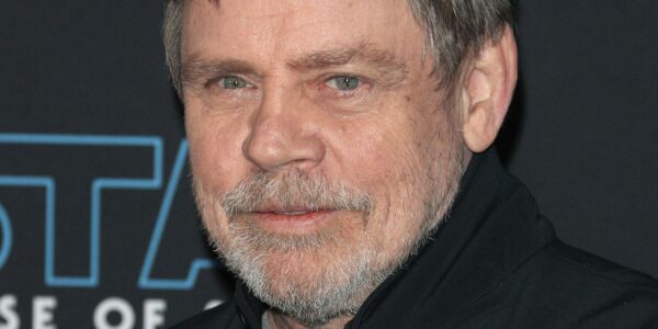 Mark Hamill Clarifies Comments About His 'Star Wars' Retirement