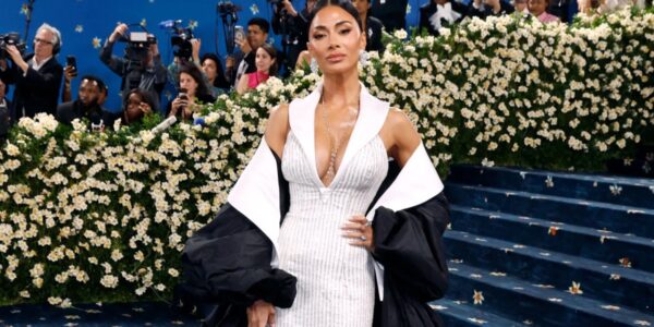 Nicole Scherzinger Loves These Chic Bangles for Arm Workouts