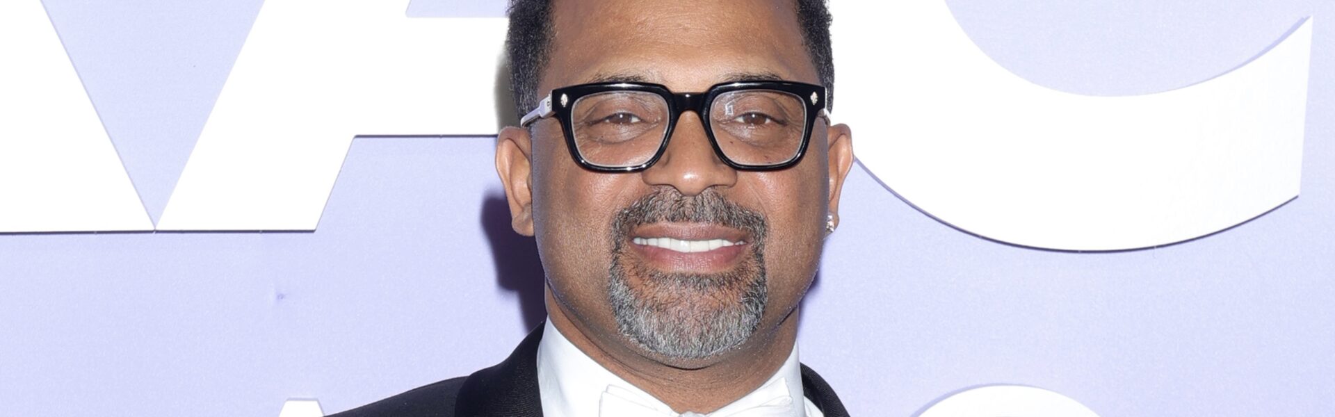 Okay! Mike Epps Throwback Photo Has The Internet Goin OFF, Calling Him 90s Fine