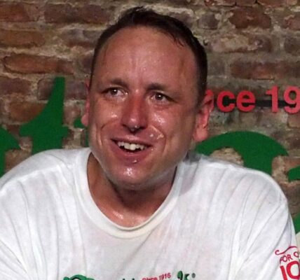 Joey Chestnut Ends Beef With Nathan’s, Returning To Compete