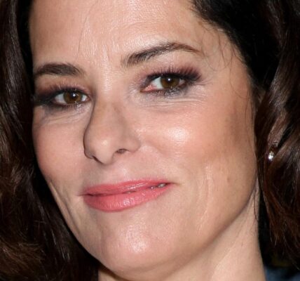 Parker Posey Reacts To Viral 'White Lotus' Memes 'Imitating' Her