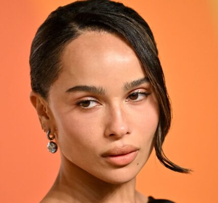 We Found a $45 Lookalike for Zoe Kravitz’s Cool Girl Flip-Flops