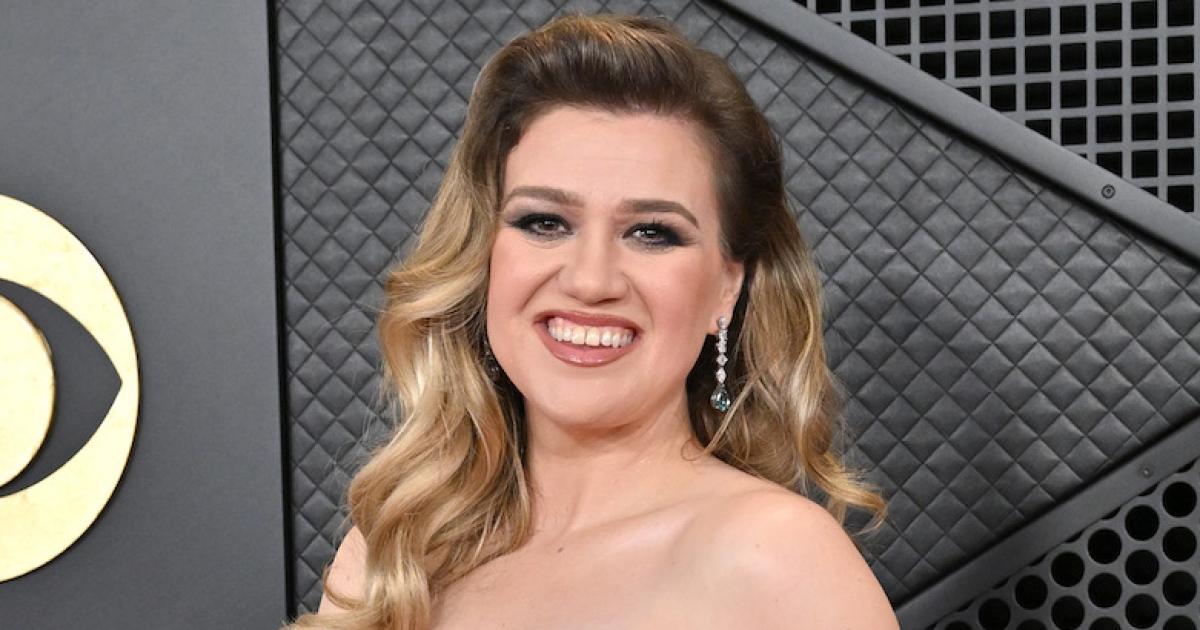 Kelly Clarkson Postpones Las Vegas Residency Last Minute to Heal