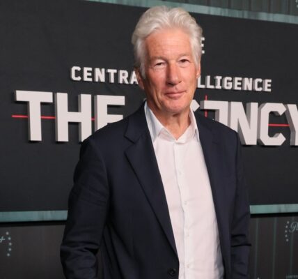 Paul Simon's Daughter Criticizes Richard Gere Over Home Sale