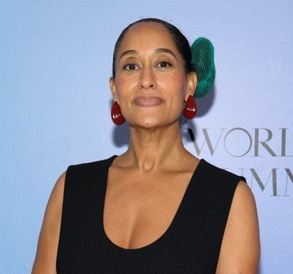 Tracee Ellis Ross Explains Why She Only Packs Two Pairs Of Underwear When Traveling