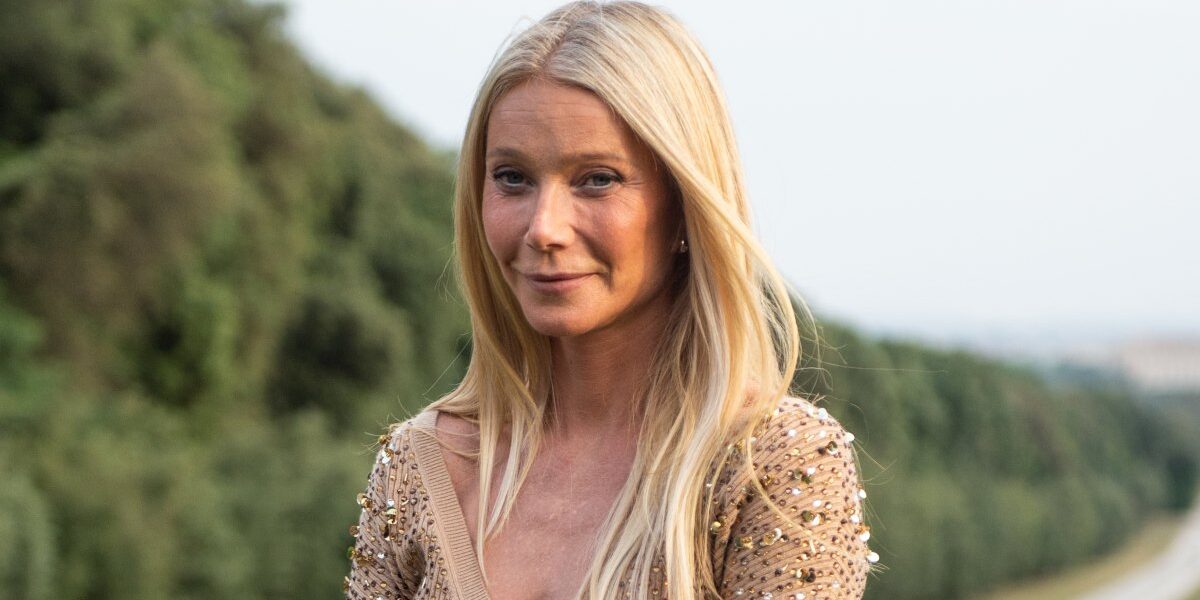 Gwyneth Paltrow Astronomer Deal Paid Millions Claims Biographer