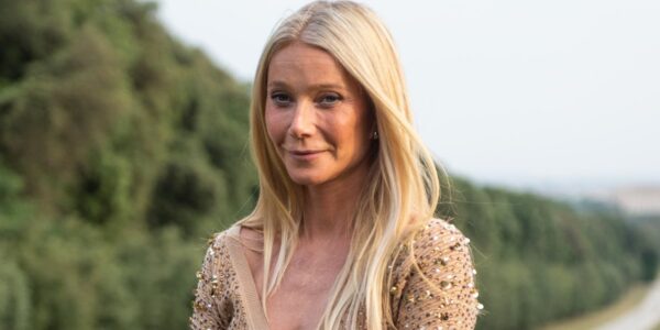 Gwyneth Paltrow Astronomer Deal Paid Millions Claims Biographer