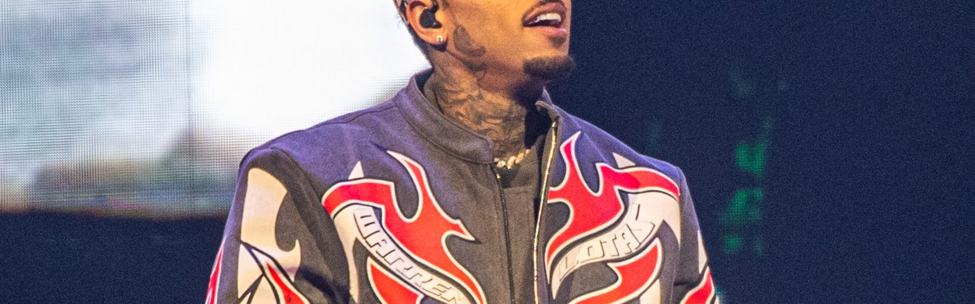 Chris Brown & Influencer Jada Wallace Fuel Dating Rumors After She Pops Out With Royalty