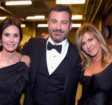 Jennifer Aniston’s Celebrity Friends: Meet Her Inner Circle
