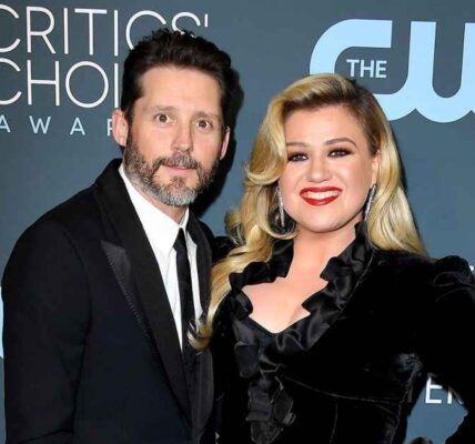 Kelly Clarkson's Emotional Performance Before Brandon Blackstock's Death