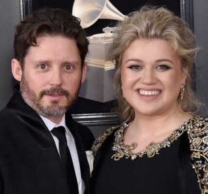 Kelly Clarkson Spotted for 1st Time Since Brandon Blackstock's Death
