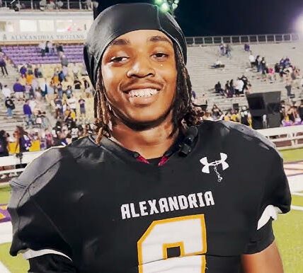 LSU Football's JT Lindsey Allegedly Harbored Murder Suspects, Surrenders