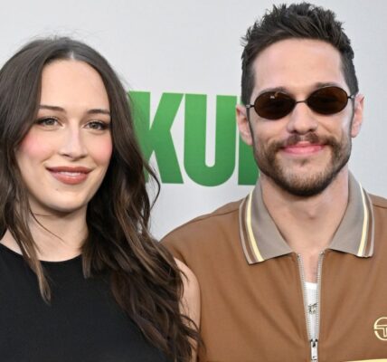 Pete Davidson Packs on PDA With Pregnant Girlfriend Elsie Hewitt