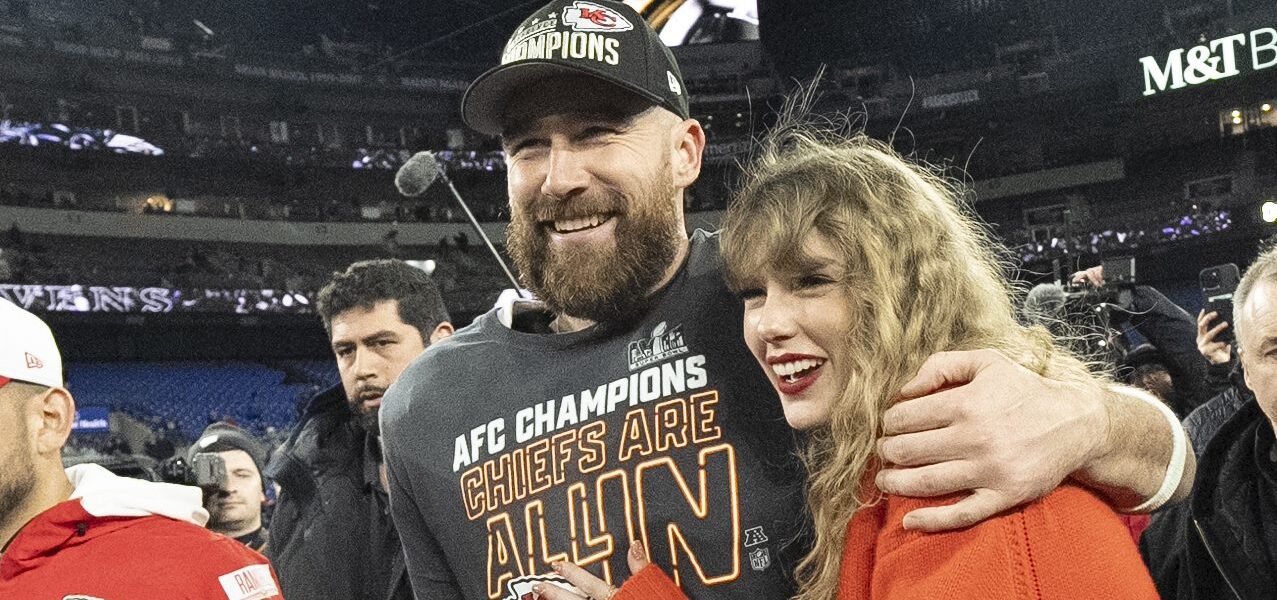 He Did That?! Taylor Swift Flaunts STUNNING Engagement Ring From Travis Kelce In Surprise Announcement Photos