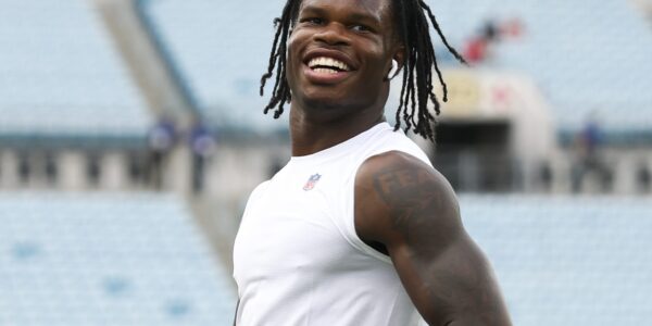 Travis Hunter & His Wife Leanna Lenee Announce The Arrival Of Their First Child